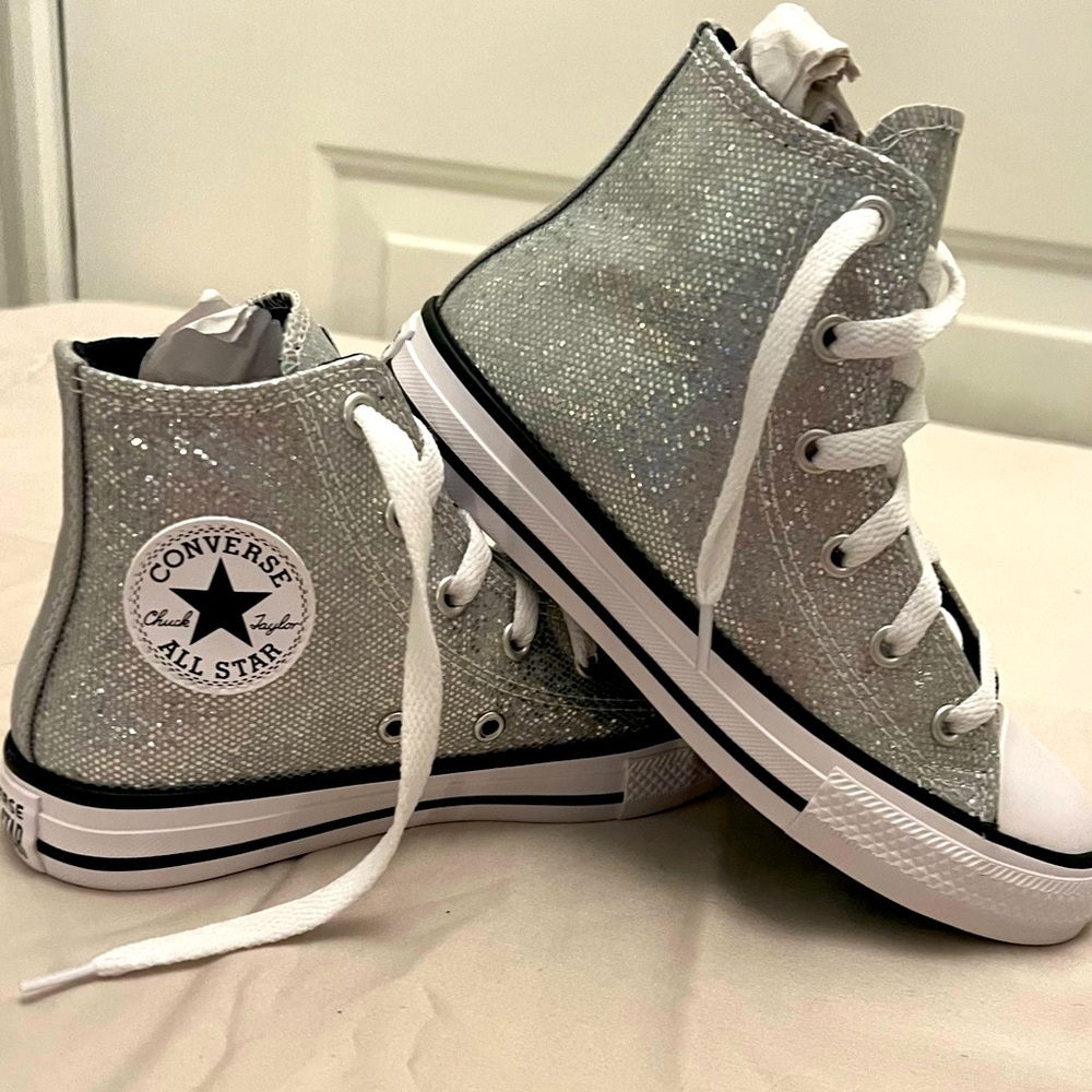 High Top Glitter Converses. EXCELLENT condition.